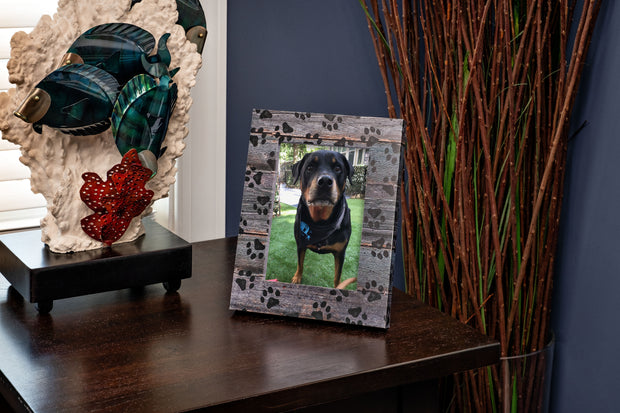 Paws Picture Frame - Dark Wood Look - Made from Recycled Plastic - Dog Frame - Cat Frame